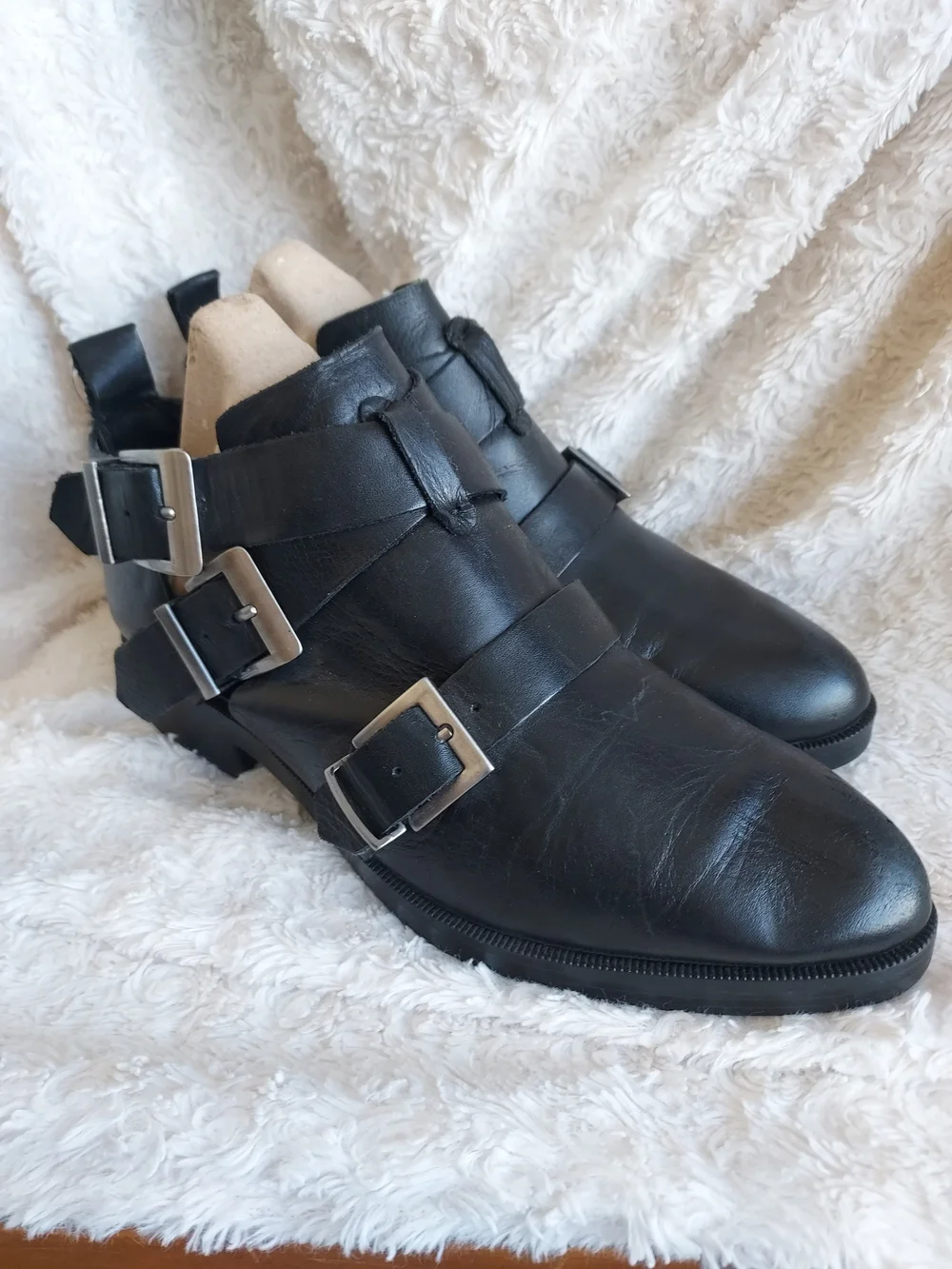 Zara Black Leather Buckle Ankle Boots Size 39 / U.S. 8.5-9 Punk Grunge Moto Edgy